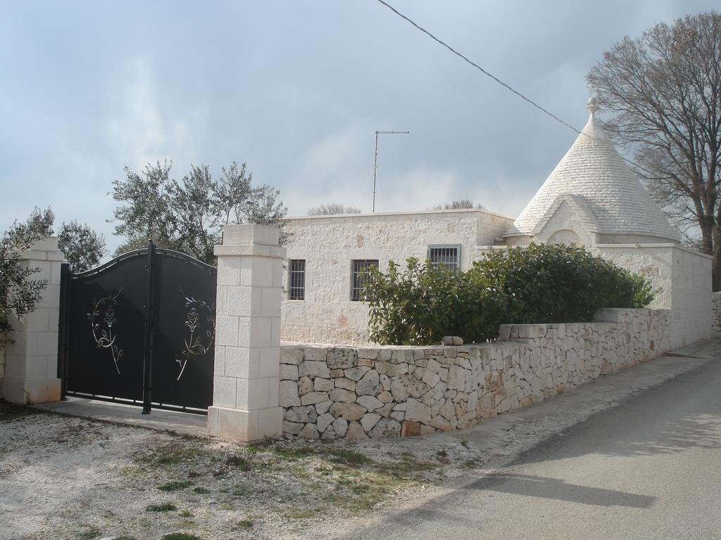 Вілла Trullo Salamina Чистерніно Екстер'єр фото