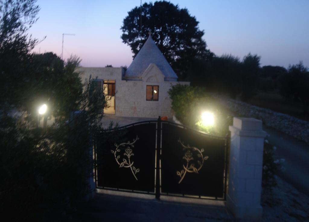 Вілла Trullo Salamina Чистерніно Екстер'єр фото